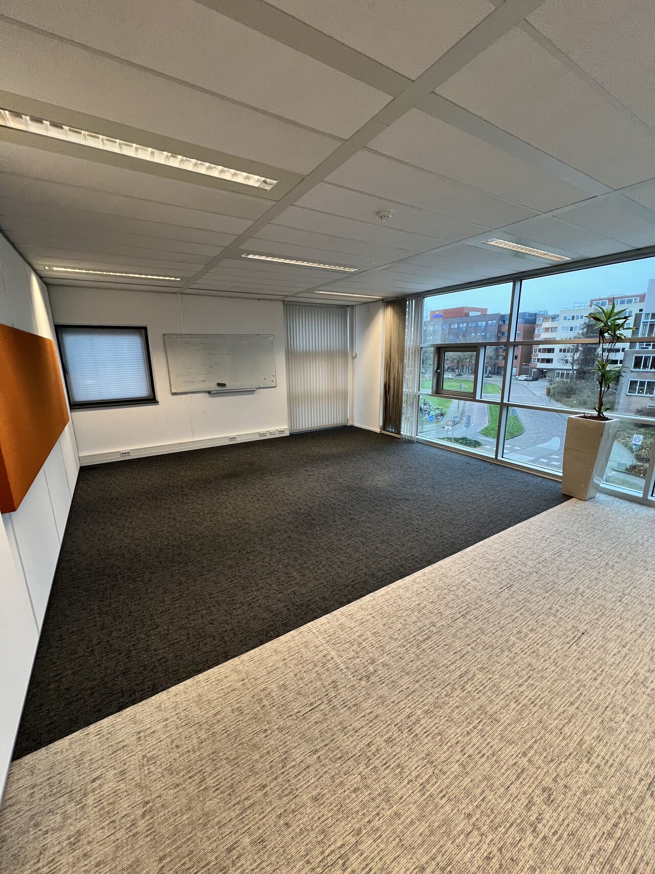 Leeg Kantoor Heerenveen